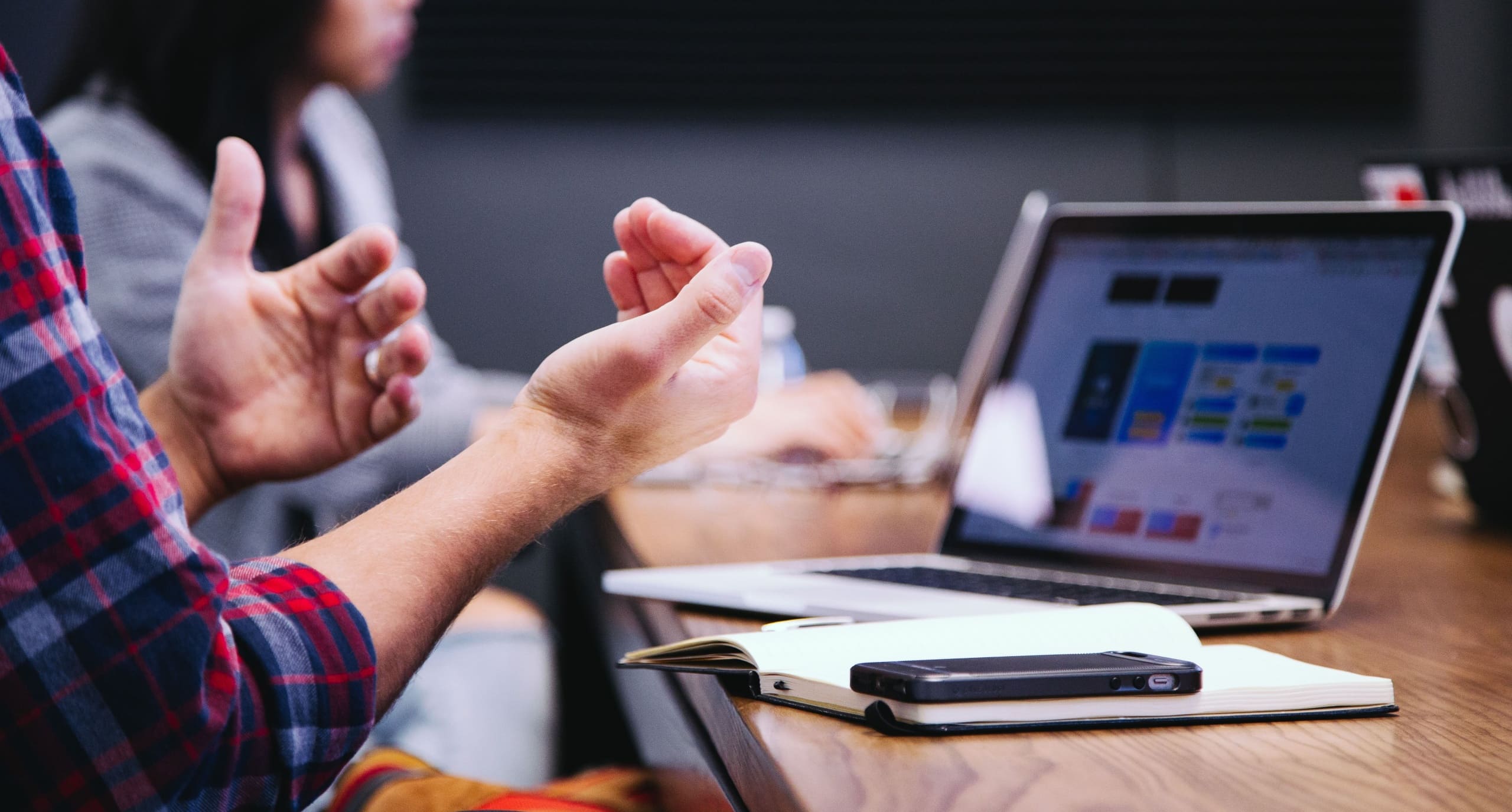 headway-5QgIuuBxKwM-unsplash_min_Skaliert_komp PTG Consulting Beschaffung & Vergabemanagement